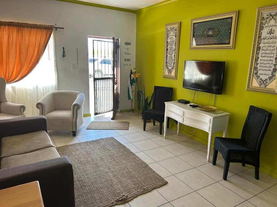 3 Bedroom Property for Sale in Weltevreden Valley Western Cape